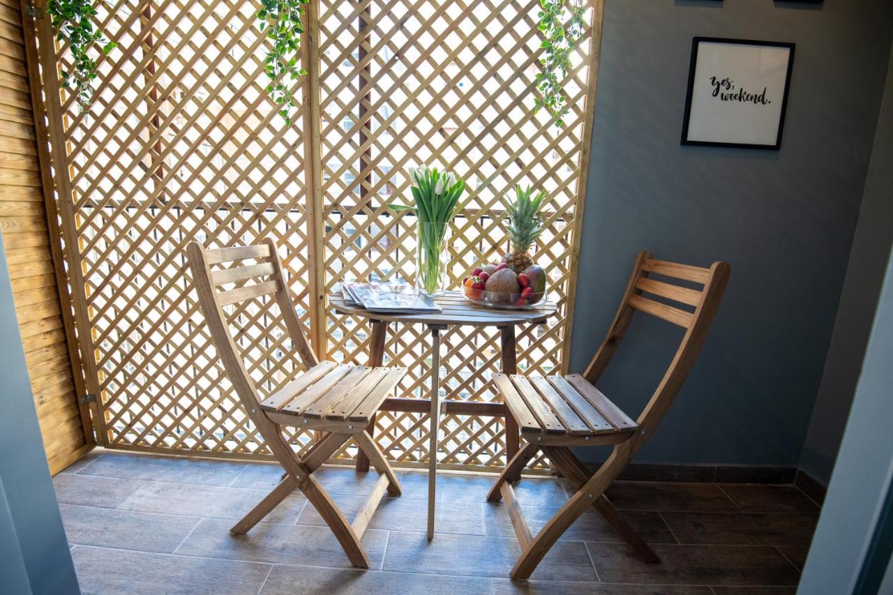 Contemporaneamente 147 - Modern & Comfort Rooms باري المظهر الخارجي الصورة