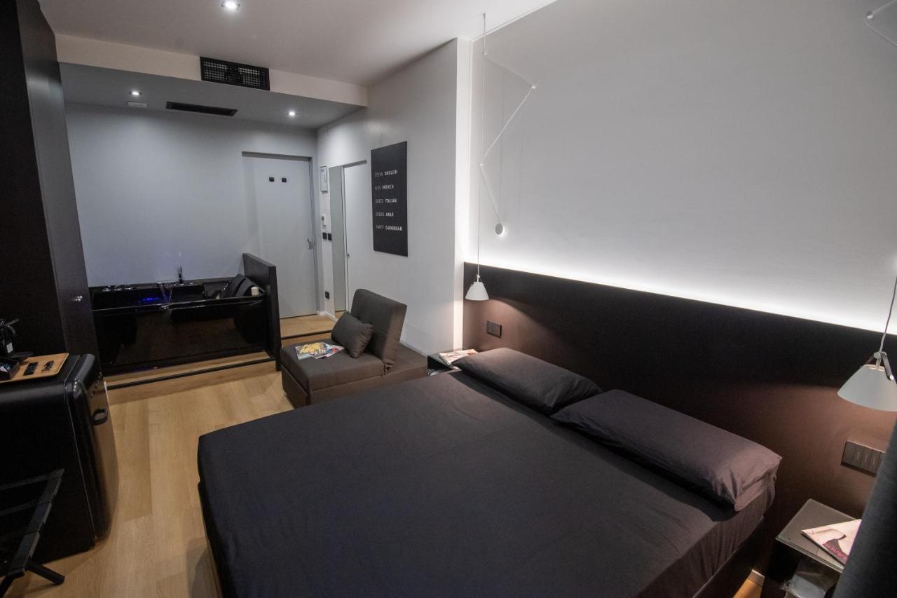Contemporaneamente 147 - Modern & Comfort Rooms باري المظهر الخارجي الصورة