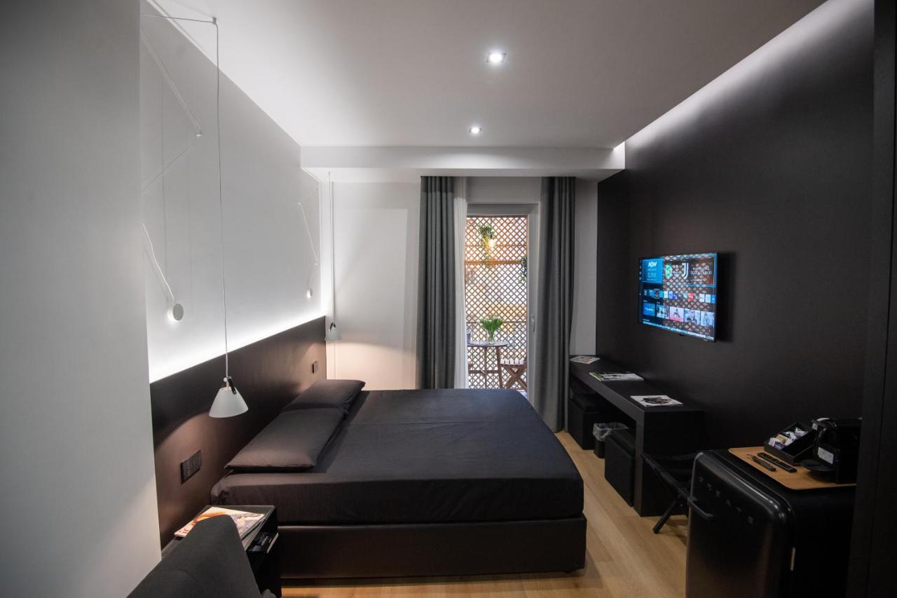 Contemporaneamente 147 - Modern & Comfort Rooms باري المظهر الخارجي الصورة
